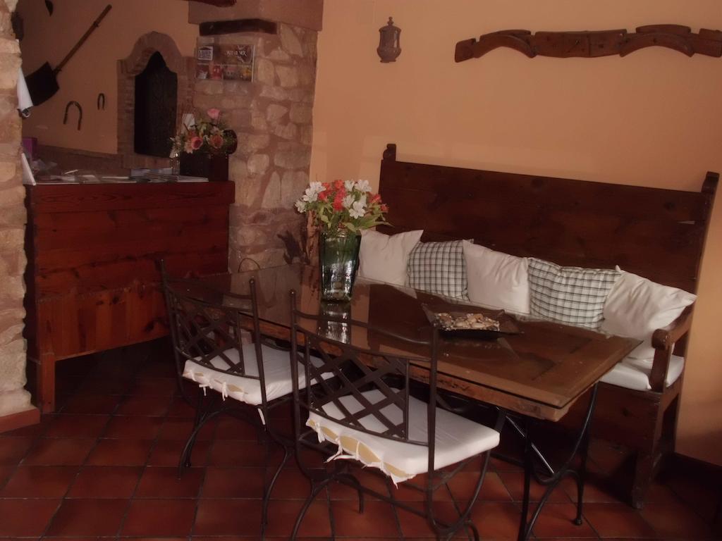 Alojamiento Rural Tres Palacios Молина де Арагон Екстериор снимка